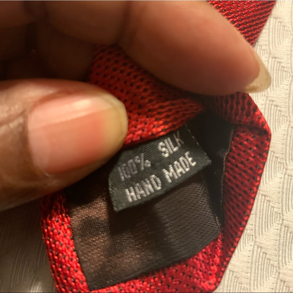 Louis Vuitton Red silk neck tie - Picture 10 of 10